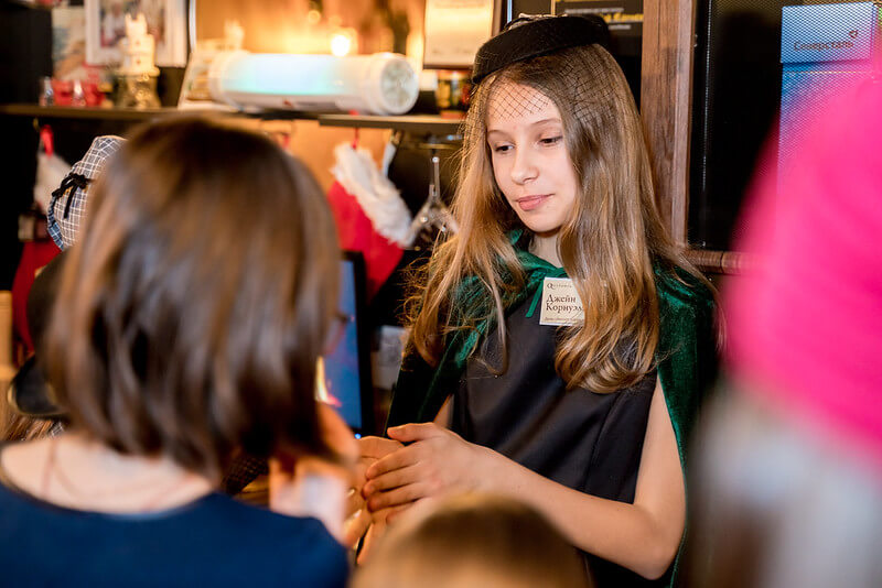 Как необычно отметить 8 марта в школе вместе с Квесторией в Yuzhno-Sakhalinsk